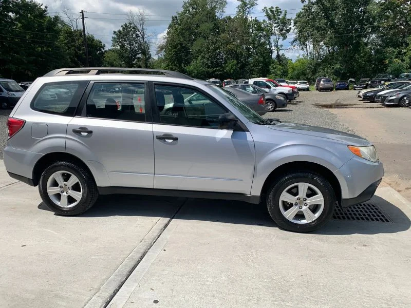 Used 2012 Silver Subaru 2.5X Sport Utility 4D image 16