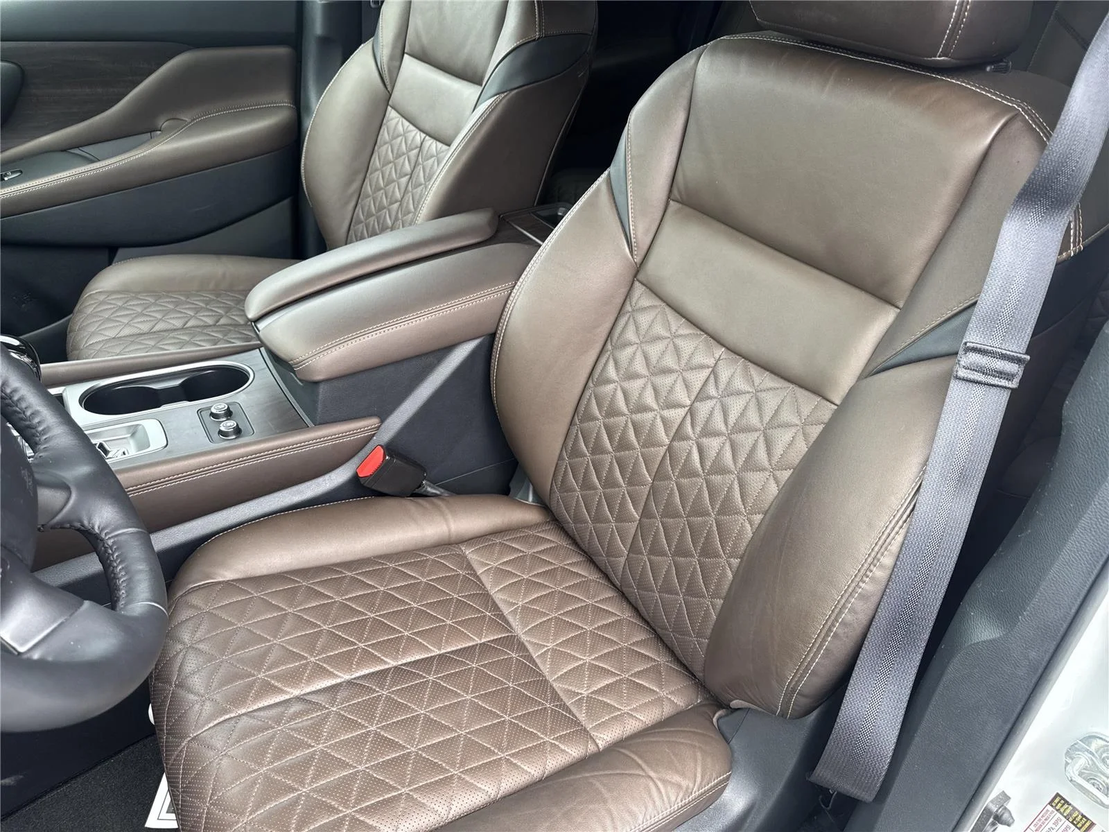 Used 2024 Pearl White Tricoat Nissan Platinum image 11