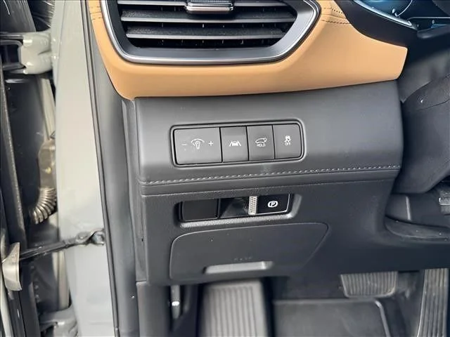 Used 2023 Gray Hyundai Calligraphy image 19