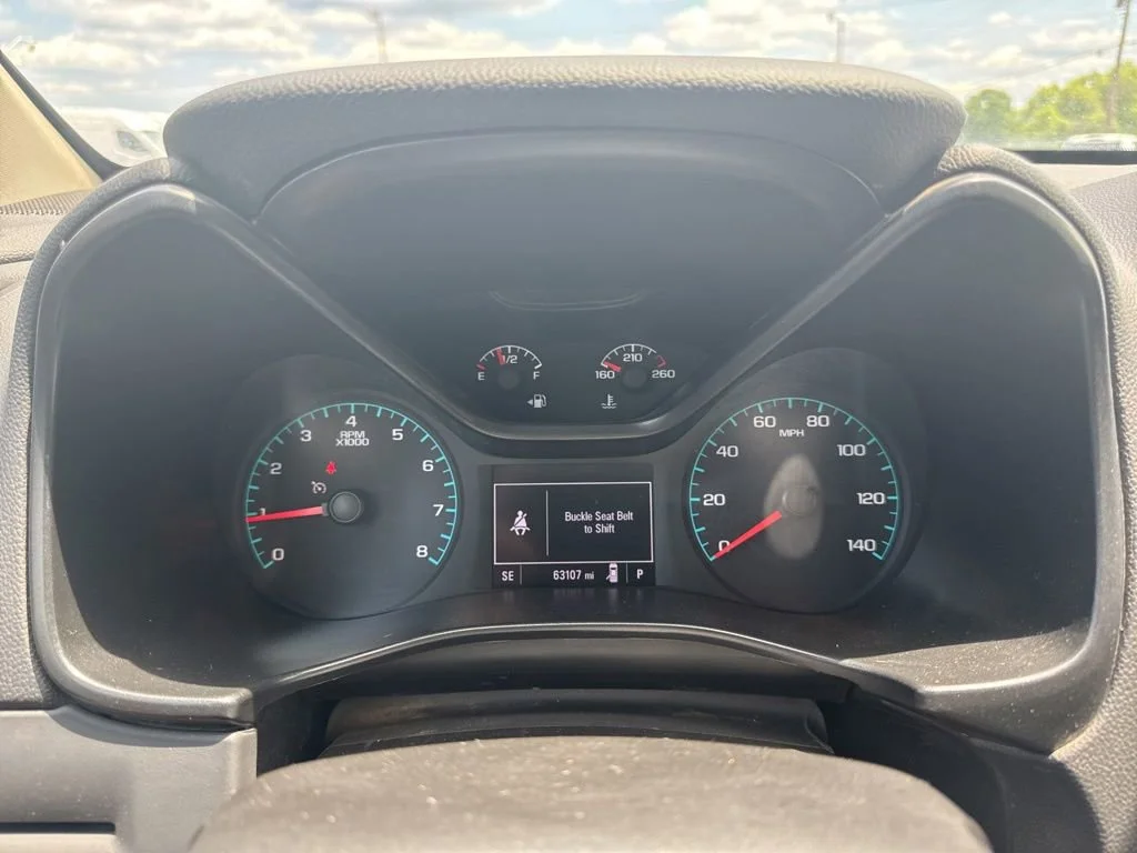 Used 2022 Summit White Chevrolet LT image 18