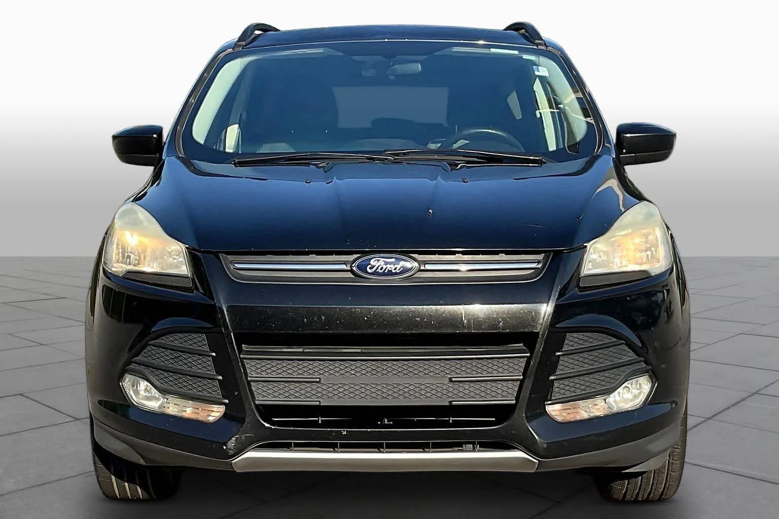 Used 2015 Tuxedo Black Ford SE image 3