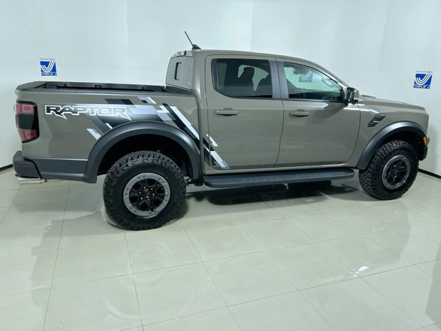 2025 Ford Ranger Raptor - Photo 8
