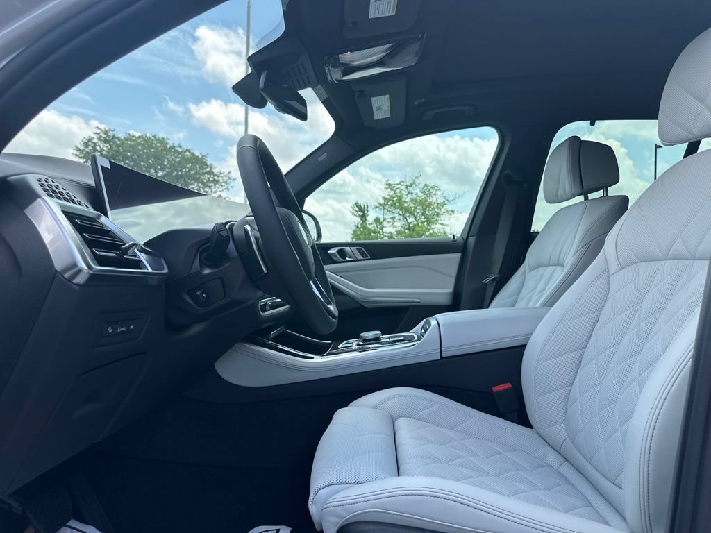 2026 BMW X5 40i - Photo 14