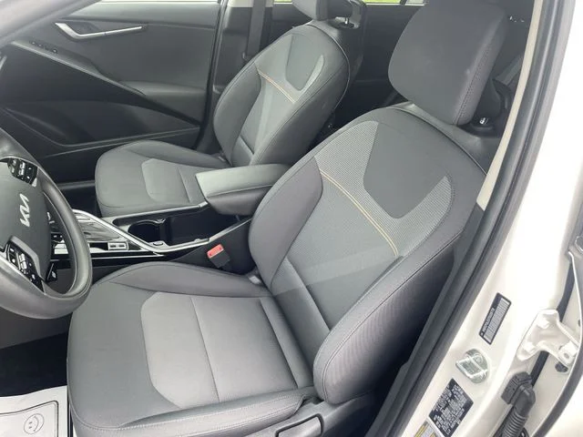 2026 Kia Niro LX - Photo 17
