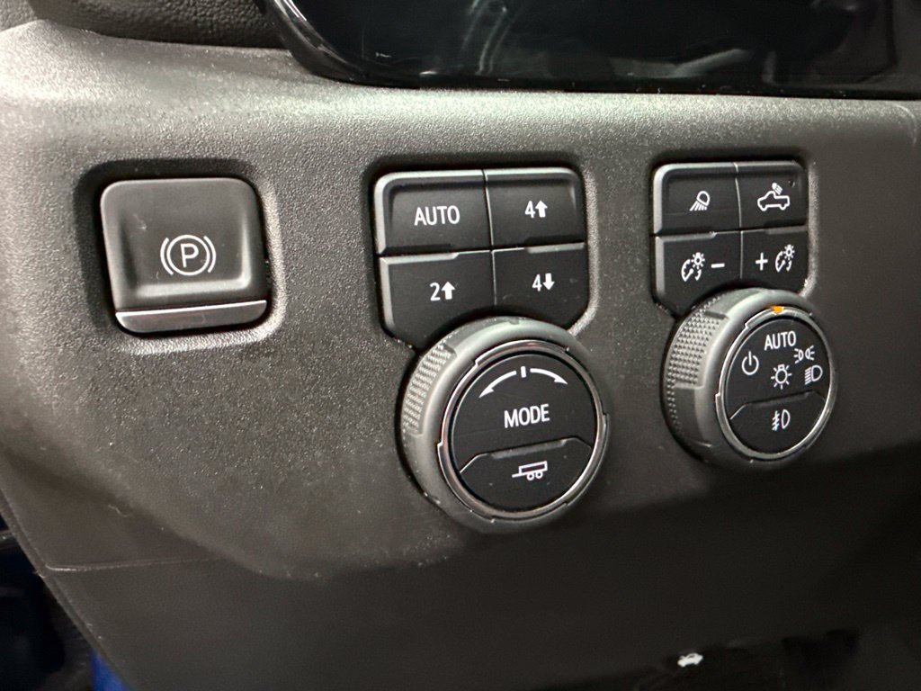Used 2022 Gray Chevrolet ZR2 image 22
