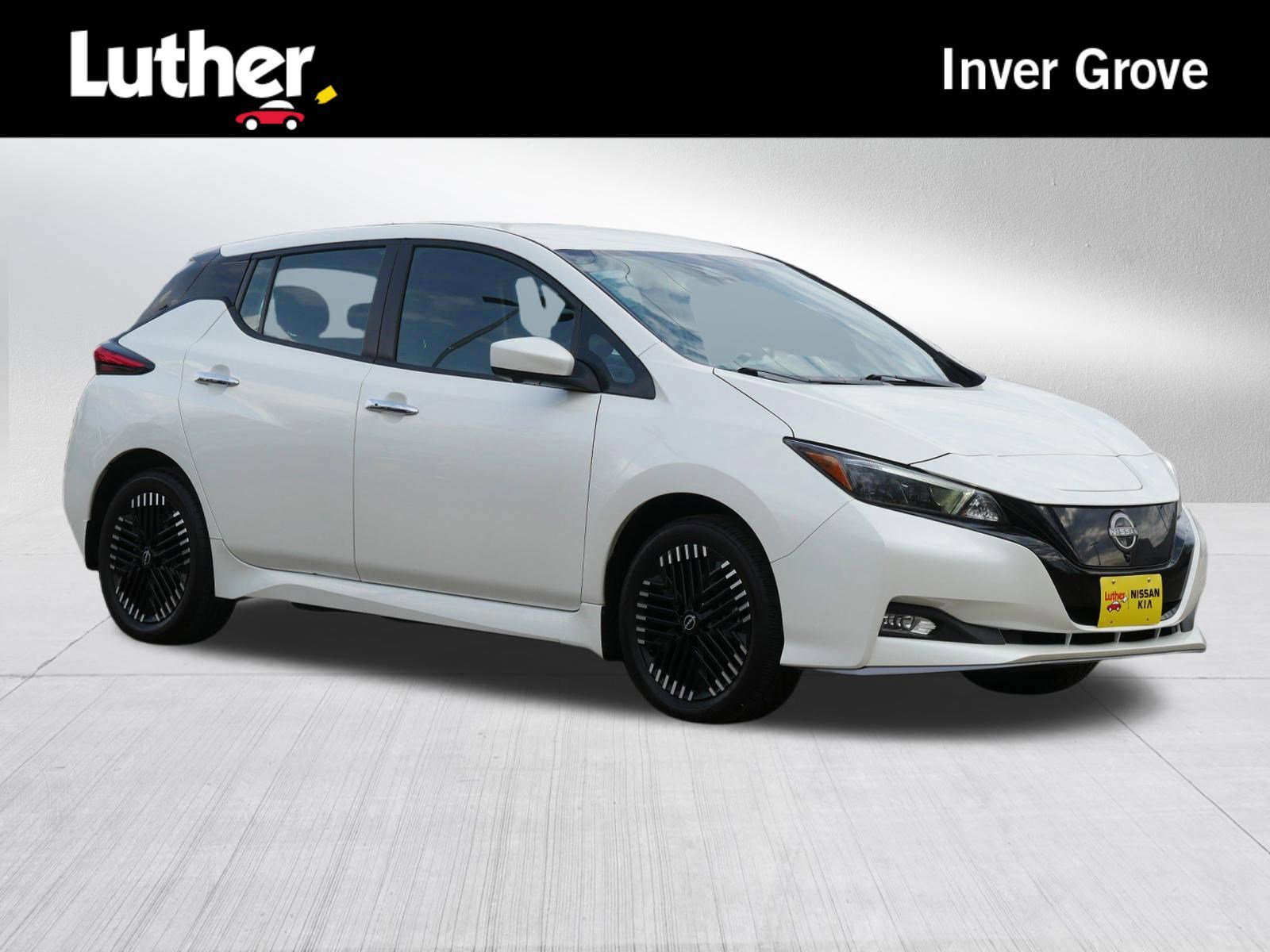 2024 Nissan Leaf SV PLUS's photo