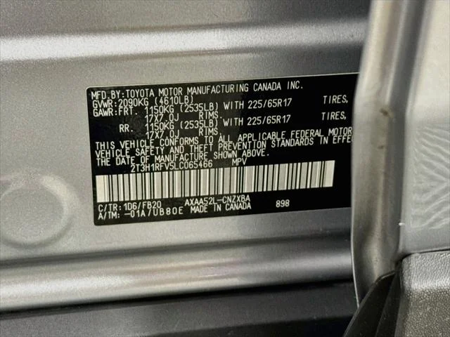 Certified Used 2020 SILVER SKY METALLIC Toyota  image 29