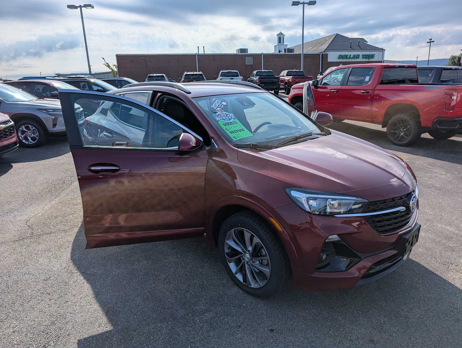 Used 2023 Cinnabar Metallic Buick Select image 16