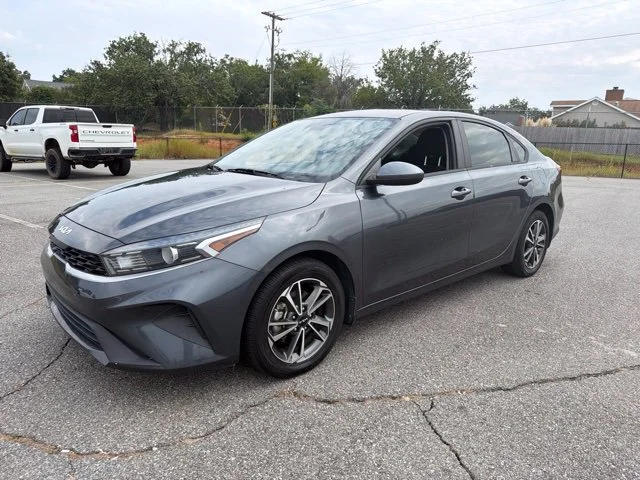Used 2022 Gray Kia LXS image 6