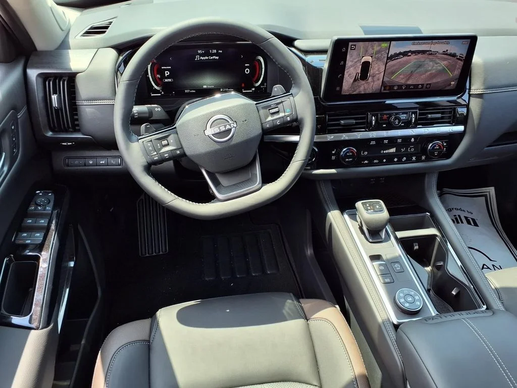 New 2026 Boulder Gray Pearl Nissan Platinum image 4