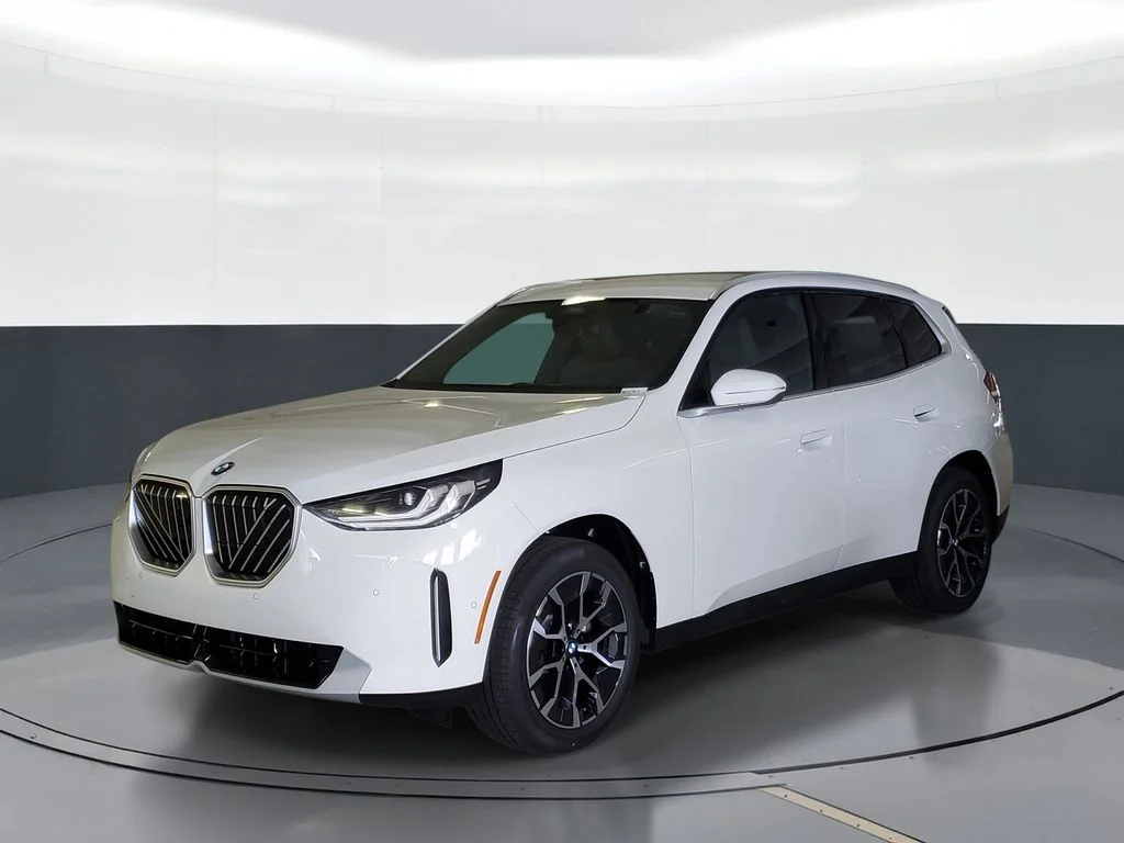 Used 2026 White BMW 30 xDrive image 1