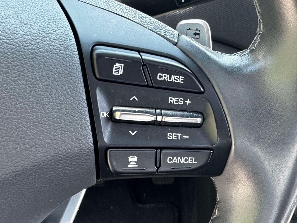Used 2019 Black Hyundai Limited image 21