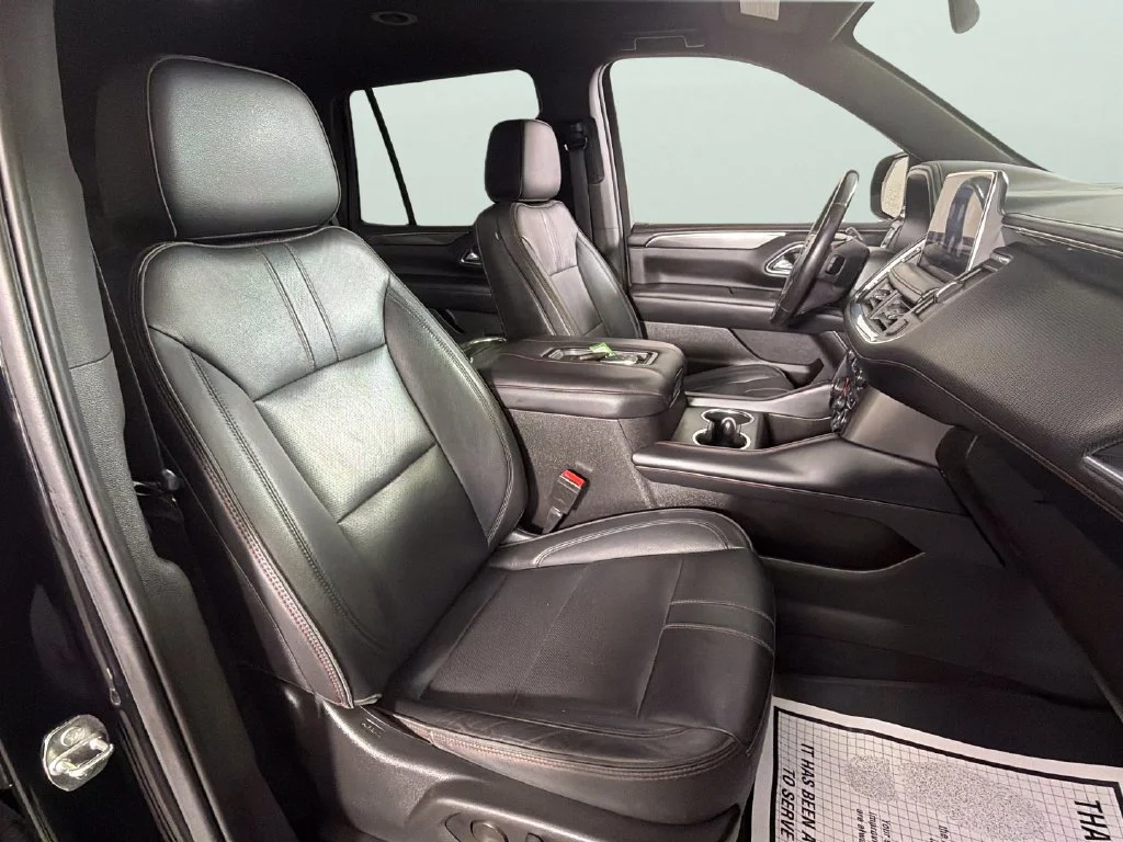 Used 2021 BLACK Chevrolet RST image 38