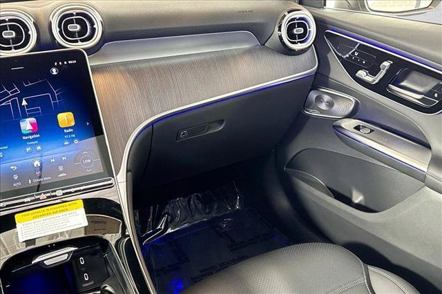 New 2026 Polar White Mercedes-Benz GLC 300 image 51