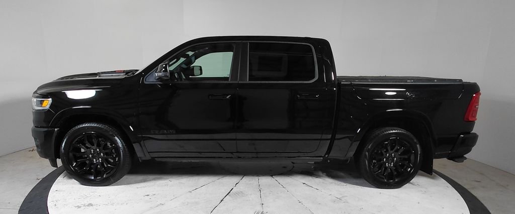 New 2026 Diamond Black Crystal Pearl-Coat Exterior Paint RAM Limited image 4