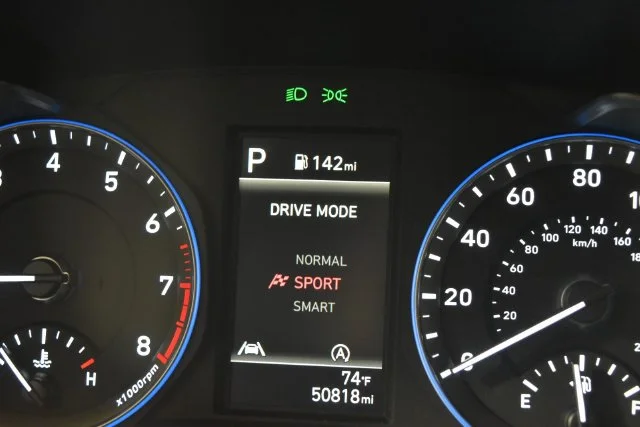 Used 2022 Red Hyundai SEL image 25