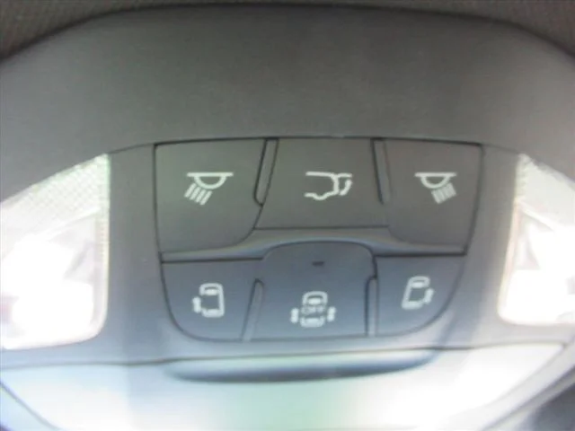 2026 Chrysler Pacifica Select - Photo 23
