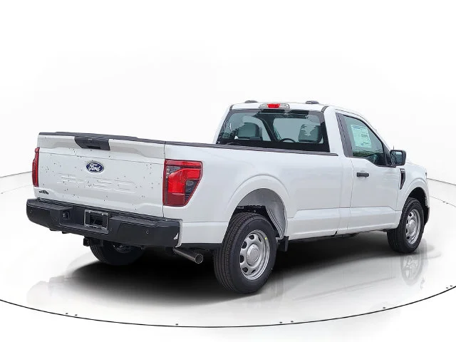 New 2026 Oxford White Ford XL image 5
