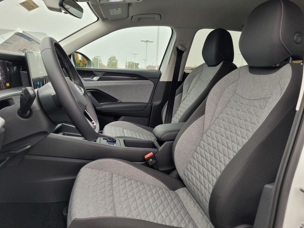 New 2026 White/off-white Volkswagen 2.0T S image 11