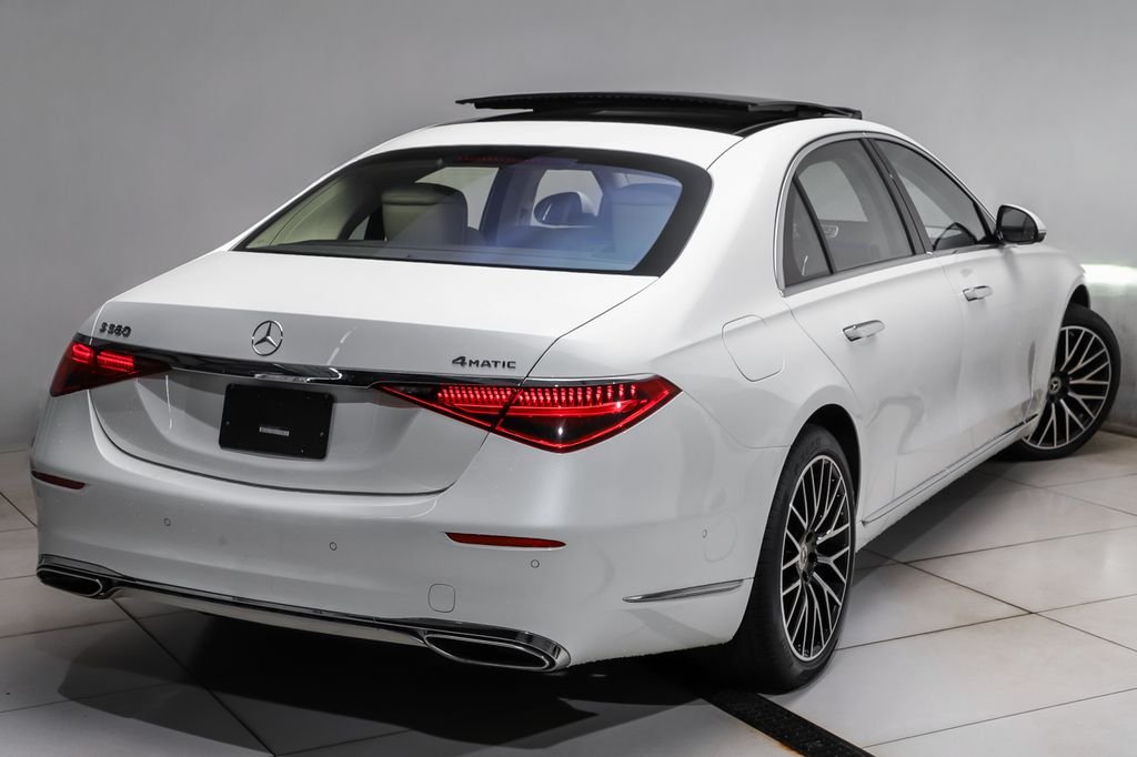 Certified Used 2023  Mercedes-Benz S 580 image 3