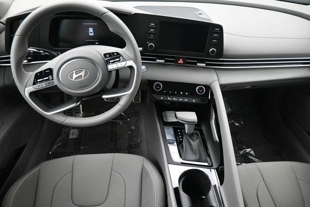 New 2026 Gray Hyundai SEL Sport Premium image 12