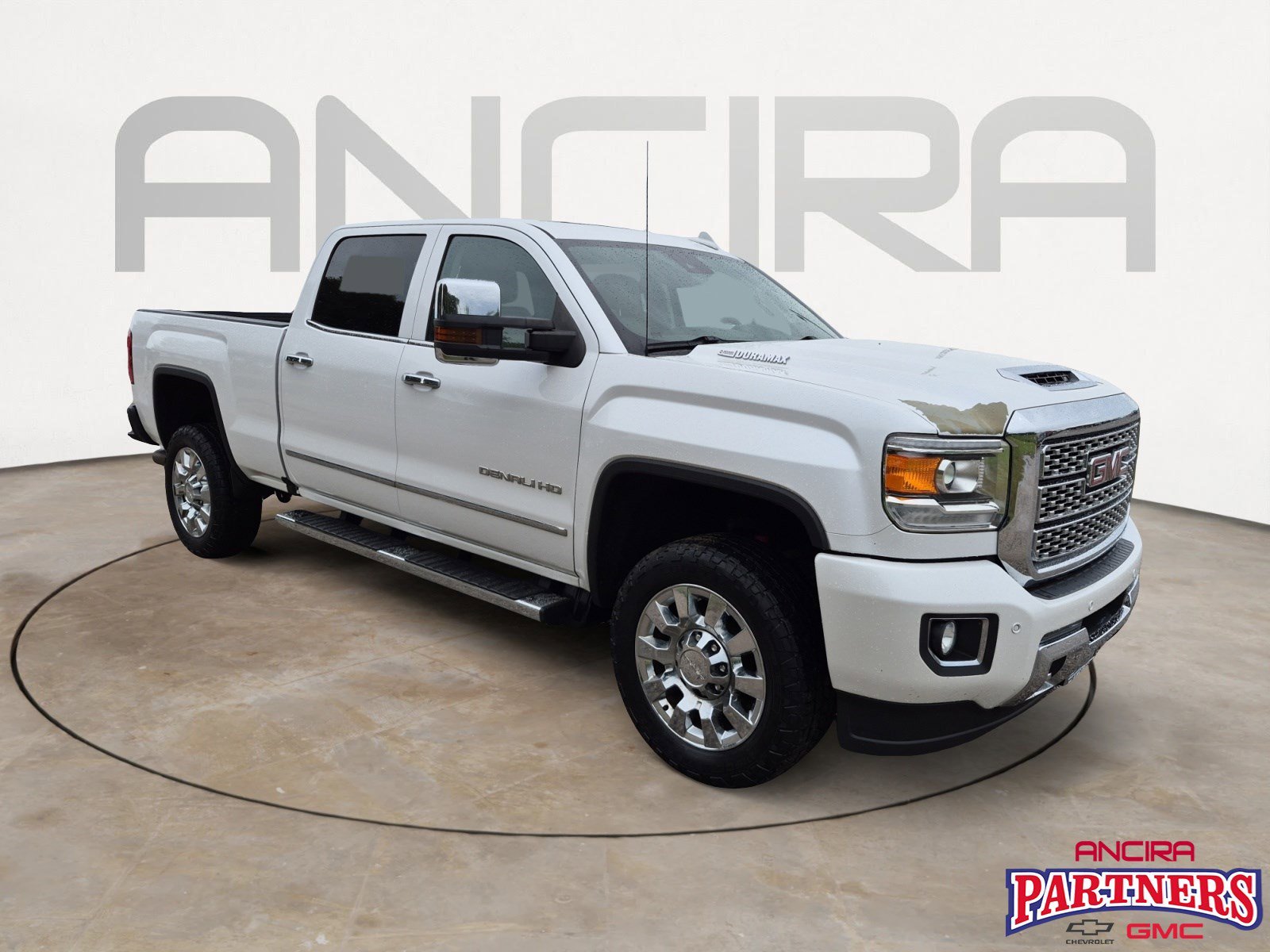 2018 GMC Sierra 4WD Crew Cab Standard Box Denali's photo