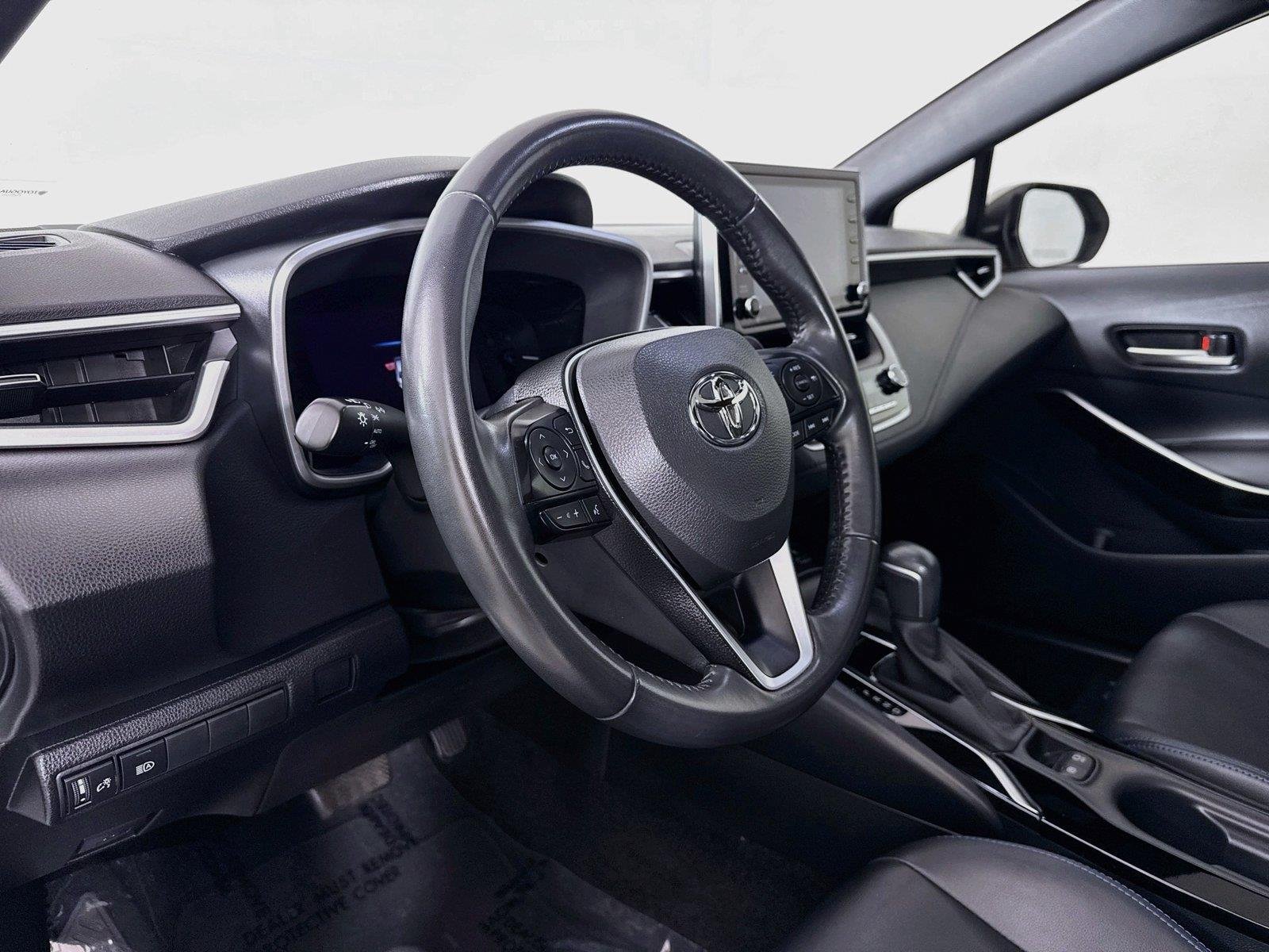 Certified Used 2022 Super White Toyota XSE image 4