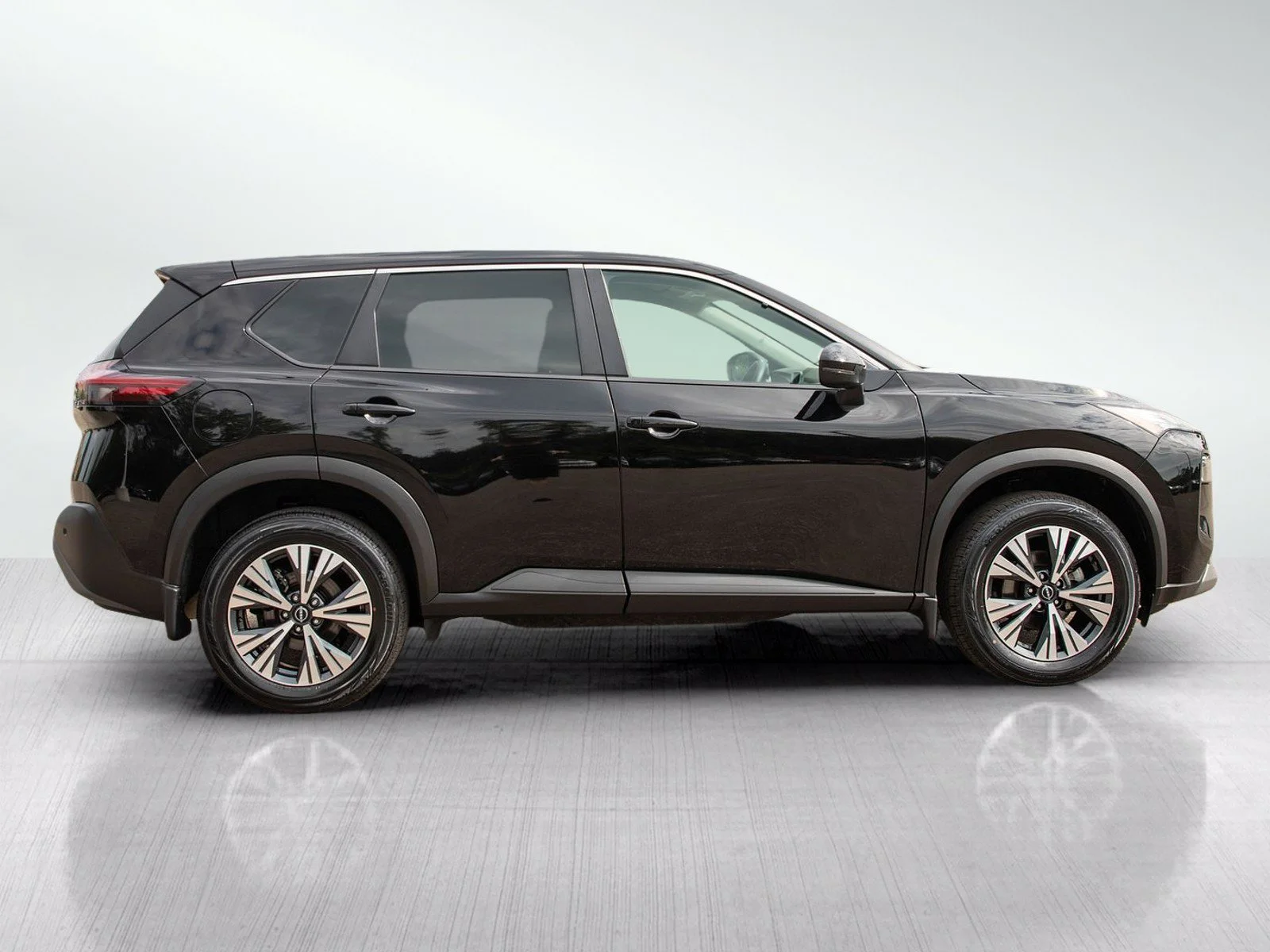 Used 2022 Super Black Nissan SV image 7
