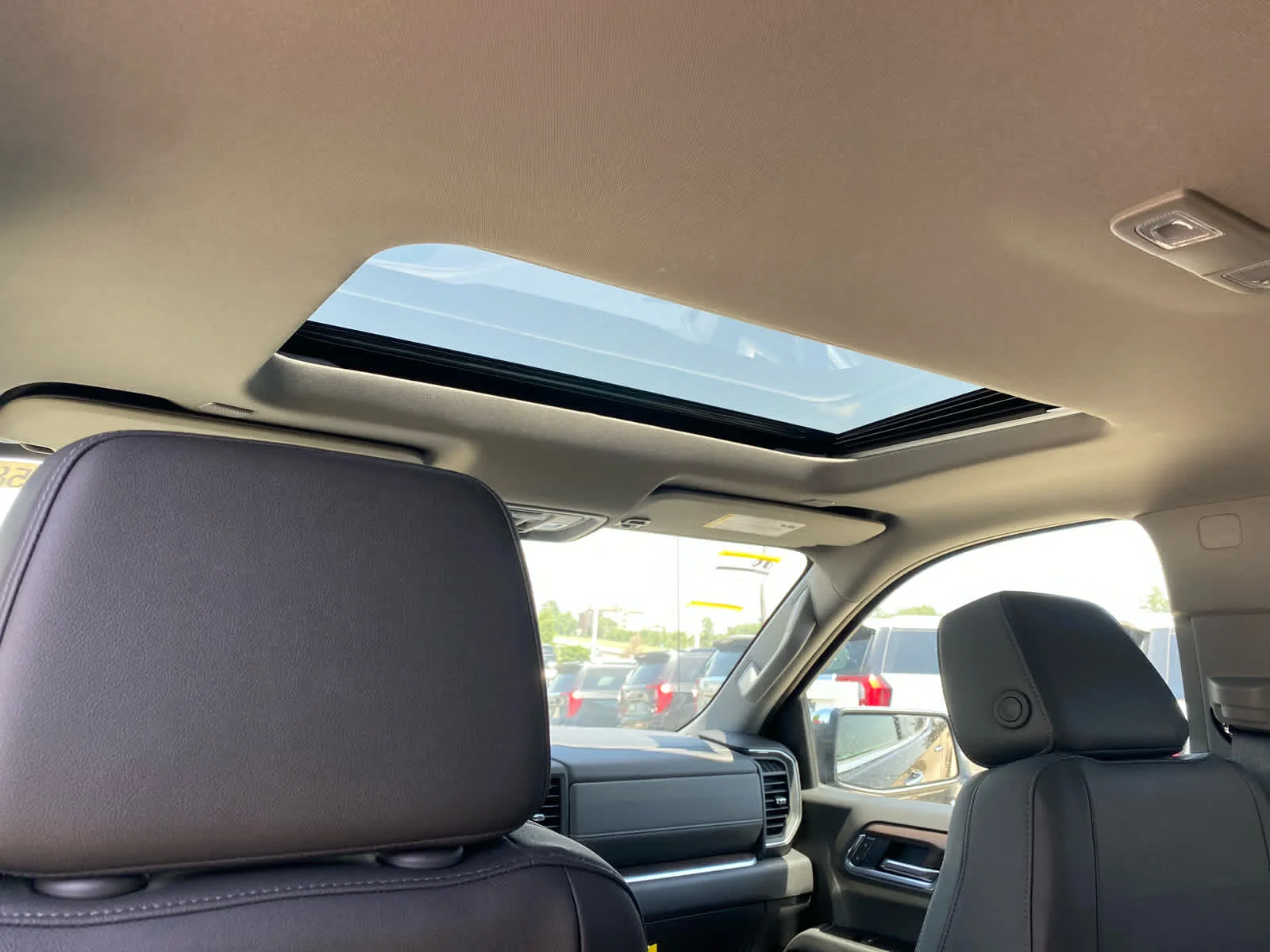 New 2026 Onyx Black GMC SLT image 26