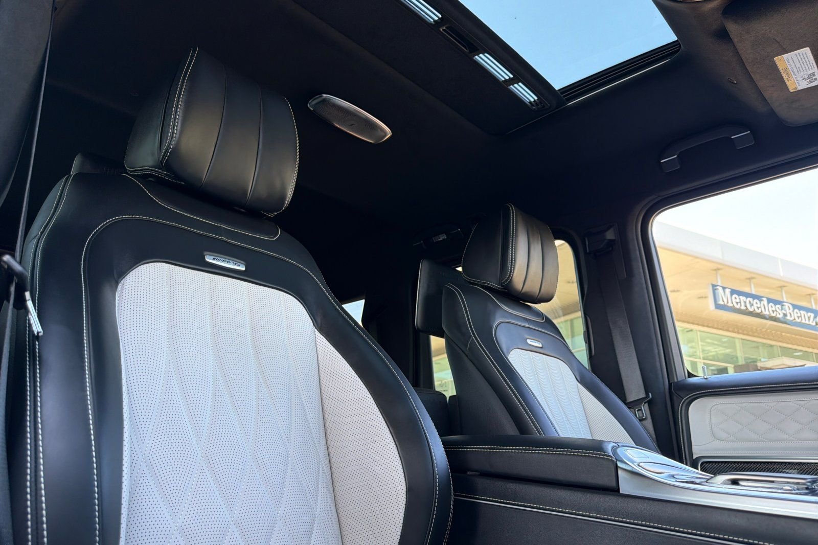 New 2026 MANUFAKTUR Night Black Magno Mercedes-Benz G 63 AMG® image 3