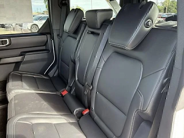 New 2026 Oxford White Ford Outer Banks® image 40