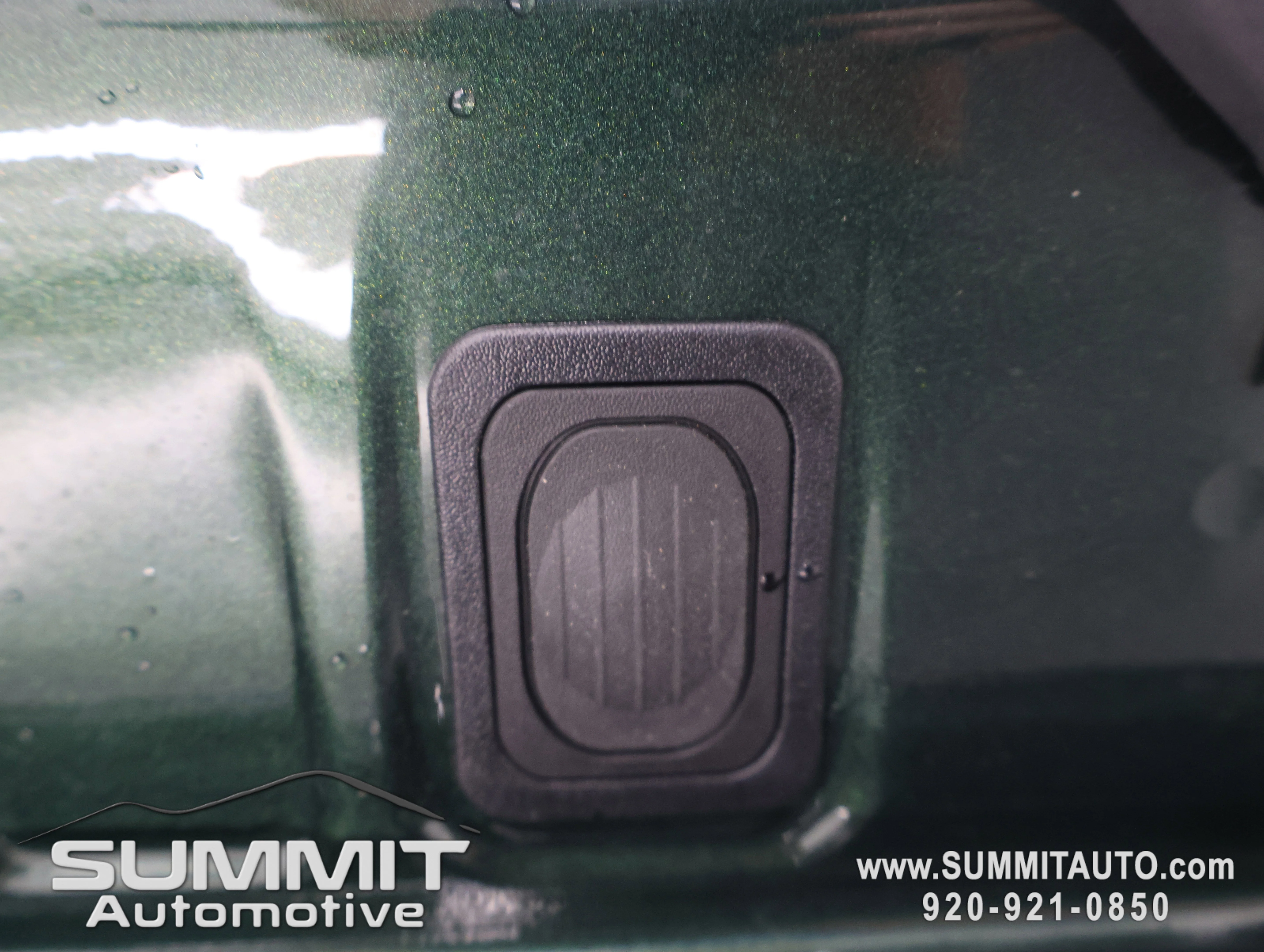 New 2026 Serrano-Green Metallic Exterior Paint RAM Laramie image 34