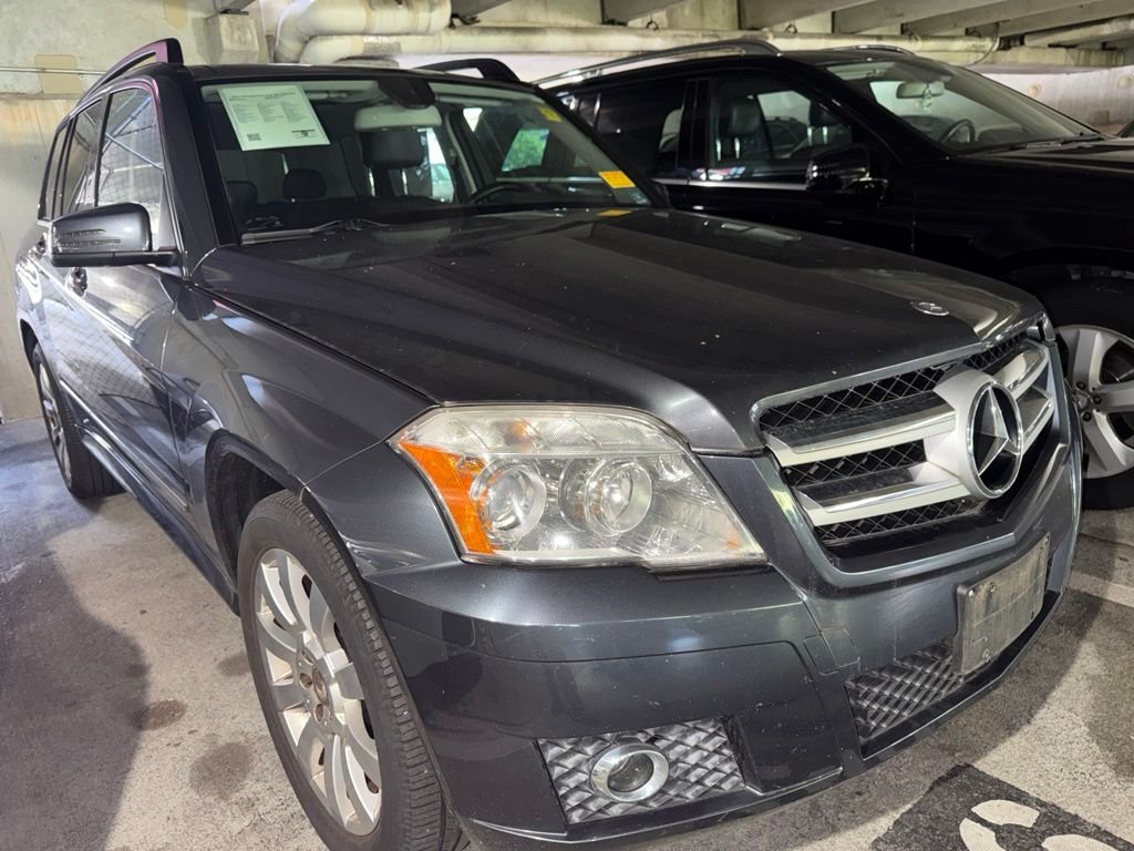Used 2011 Steel Gray Metallic Mercedes-Benz GLK 350 image 2