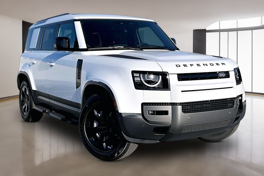 New 2026 FUJI WHITE Land Rover S image 2