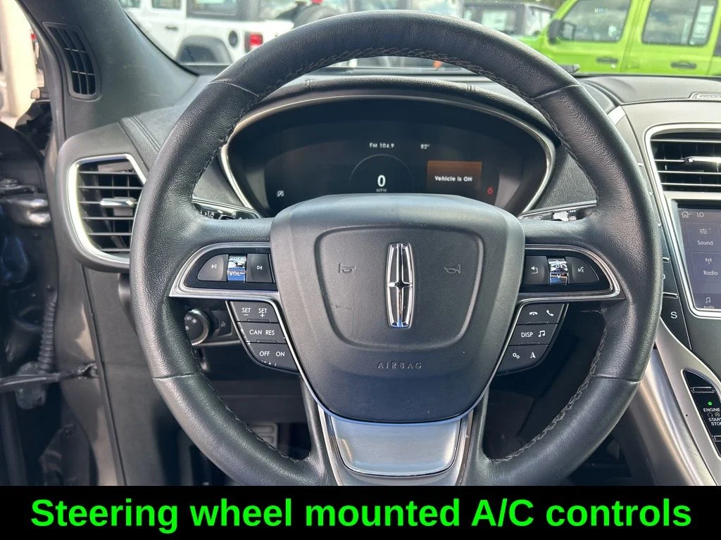 Used 2020 Gray Lincoln Standard image 17