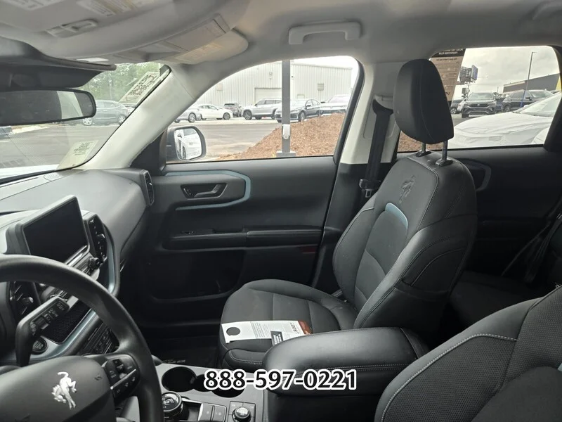 Used 2021 Silver Metallic FORD BADLANDS image 3