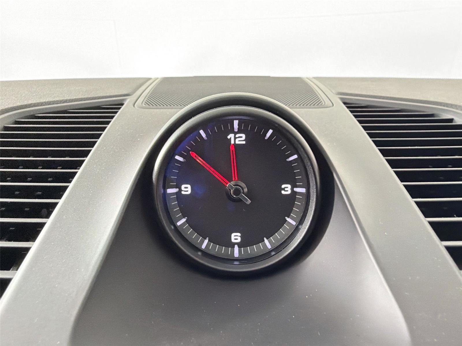 Certified Used 2022 Chalk Porsche Coupé Platinum Edition (MY22) image 24