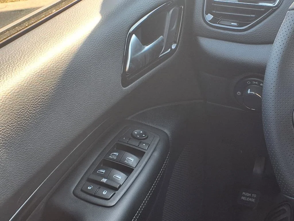 2025 Dodge Durango Police - Photo 12