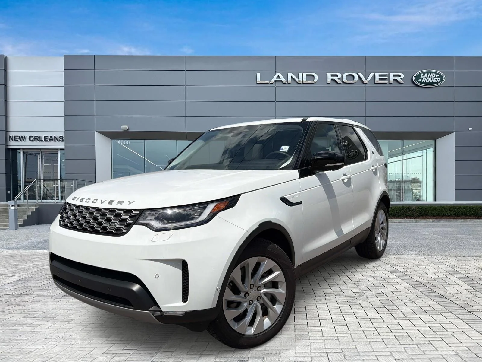 2025 Land Rover Discovery S