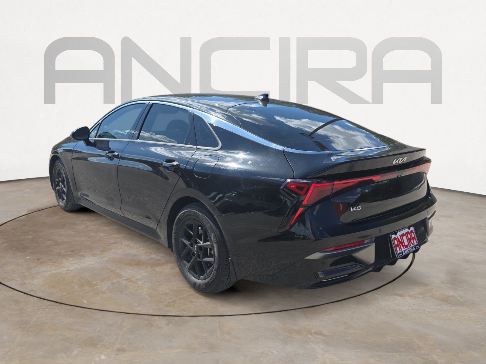 Certified Used 2025 Aurora Black Pearl Kia LXS image 6