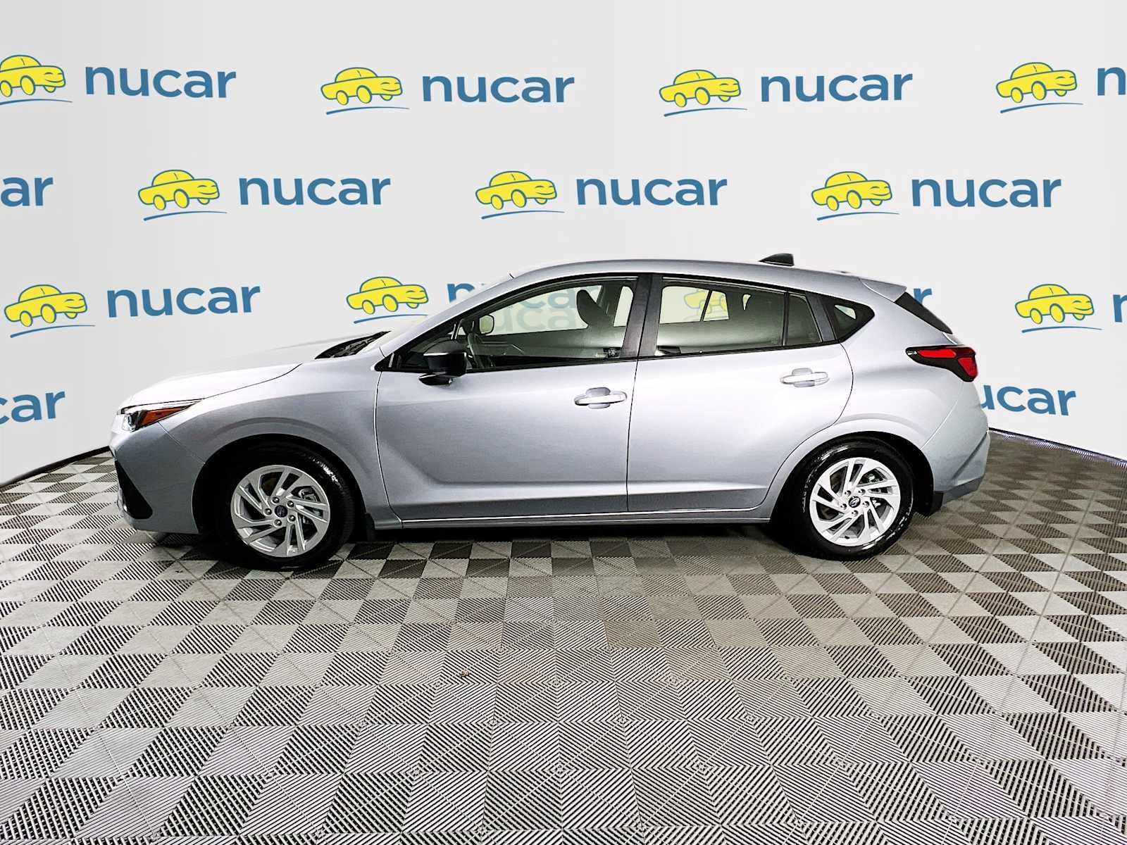 Used 2024 Ice Silver Metallic Subaru  image 4