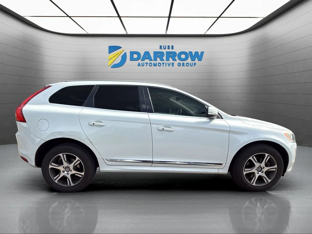 Used 2015 White Volvo T6 image 6