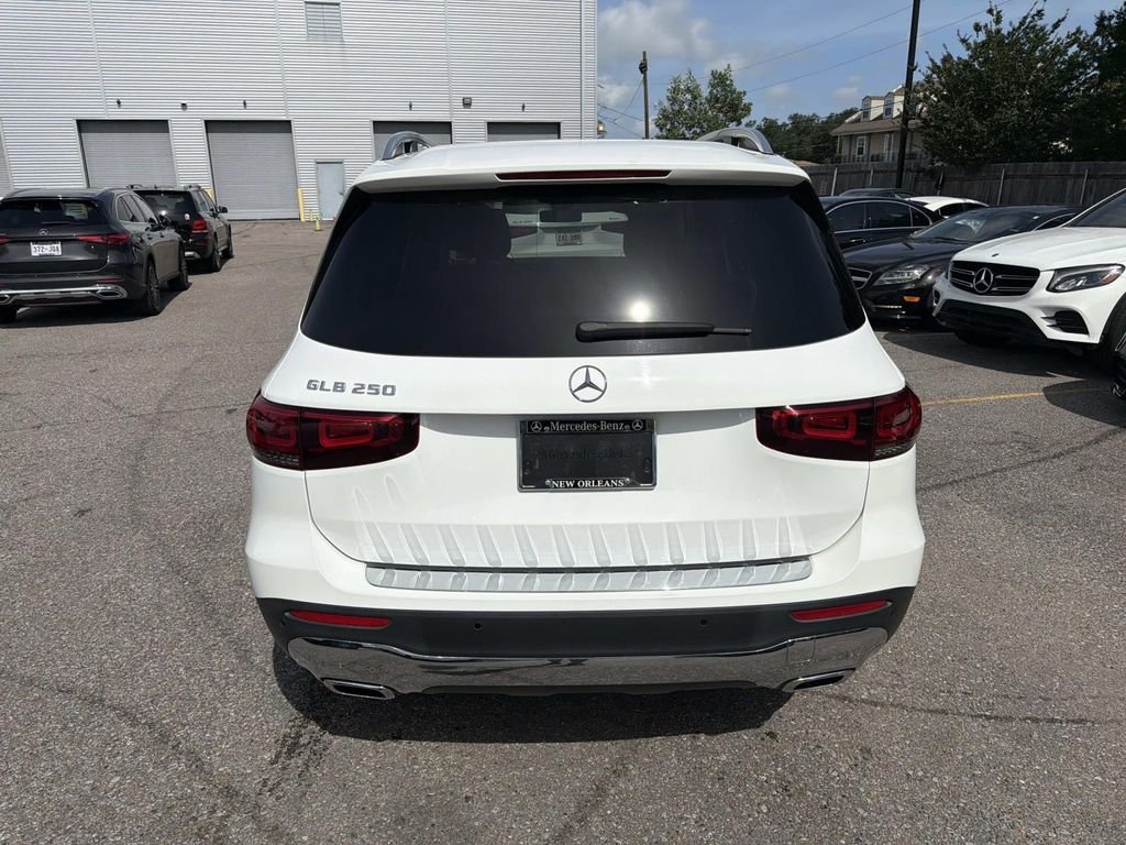 Certified Used 2023 White Mercedes-Benz GLB 250 image 6
