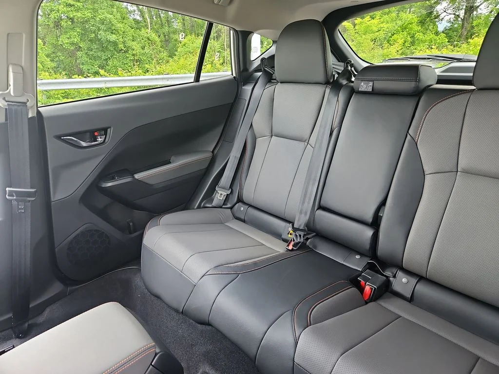 New 2026 CRYSTAL WHITE PEARL Subaru Limited Hybrid image 12