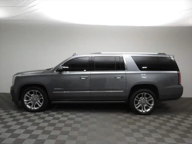 Used 2018 SATIN STEEL METALLIC GMC Denali image 2