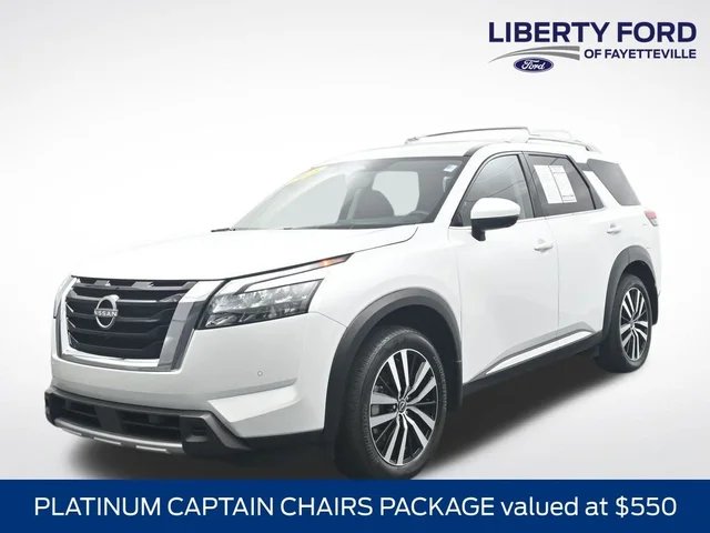 2025 Nissan Pathfinder Platinum