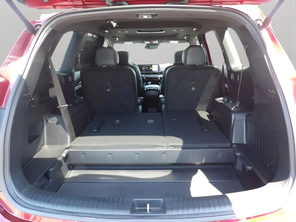 Used 2024 Dawning Red Kia EX X-Line image 15