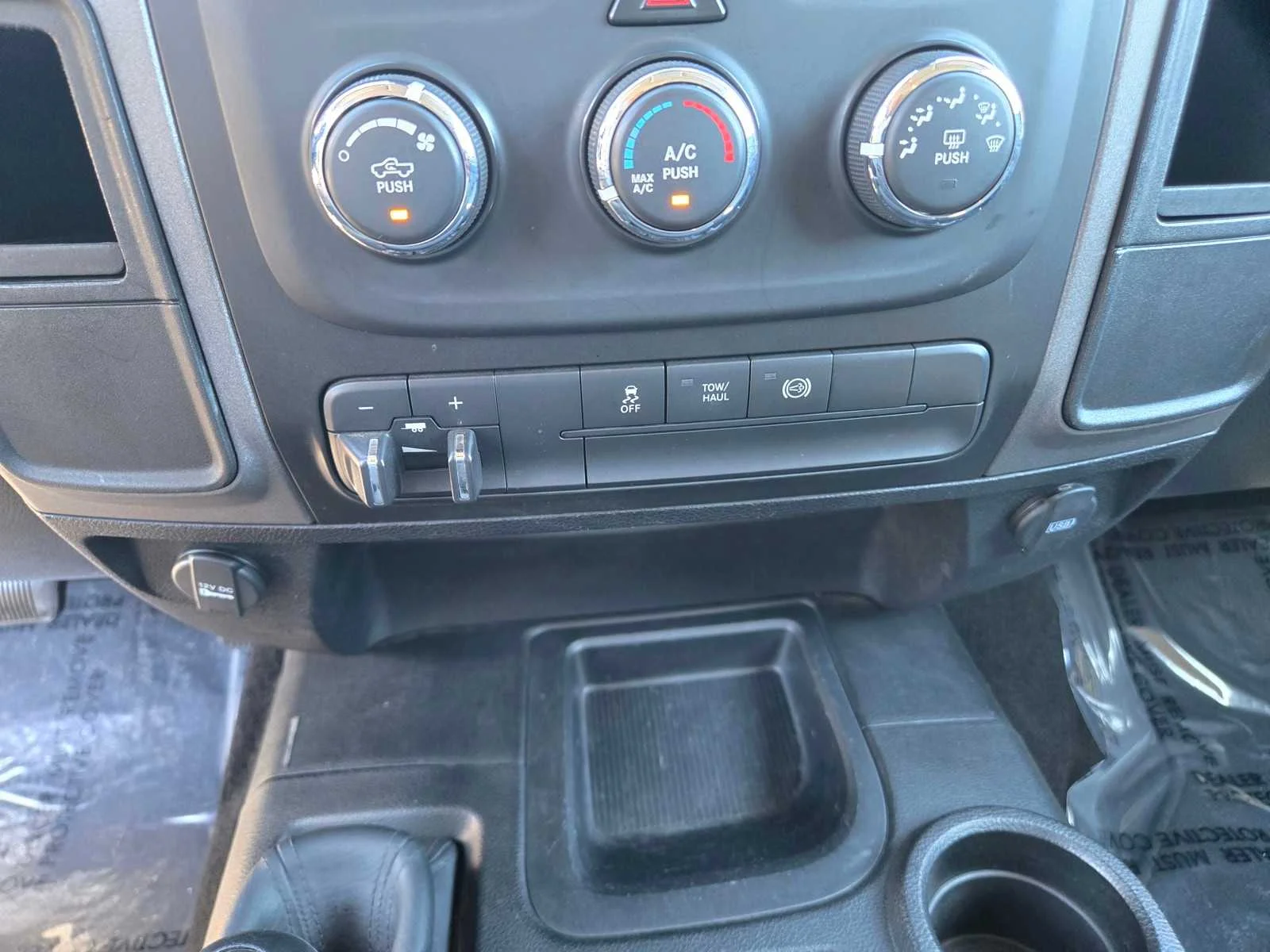 Used 2018  Ram Tradesman image 15