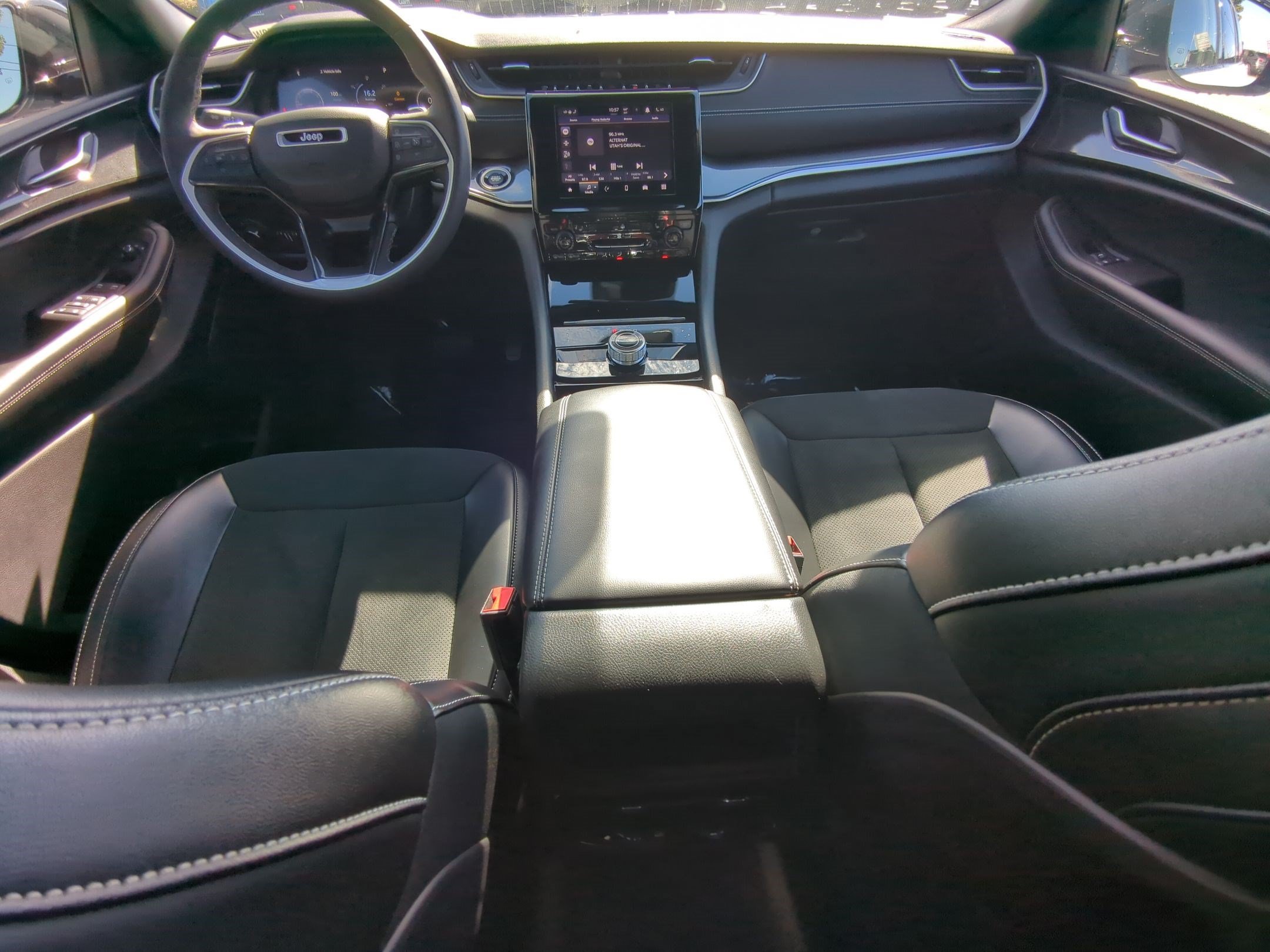 Used 2023 Bright White Clearcoat Jeep Altitude image 28