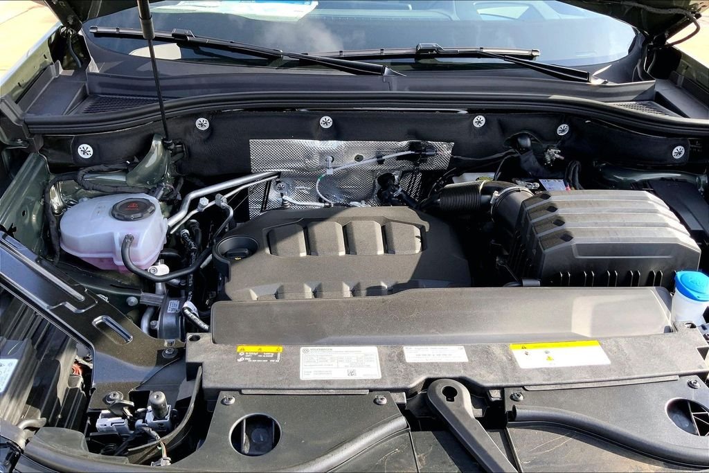 New 2026 Green Volkswagen 2.0T SEL image 12